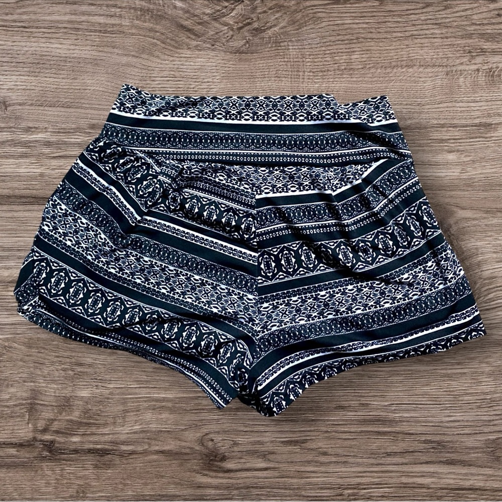 B&W Patterned High Waist Shorts - Picture 2 of 2